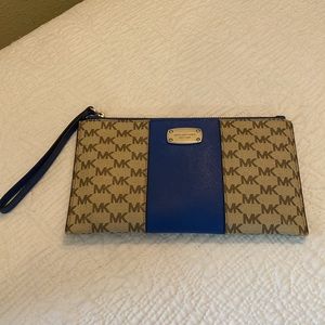 Michael Kors Wristlet